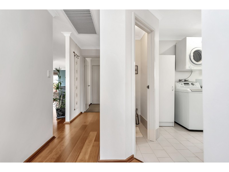 6/13 Allan Place, Halls Head WA 6210