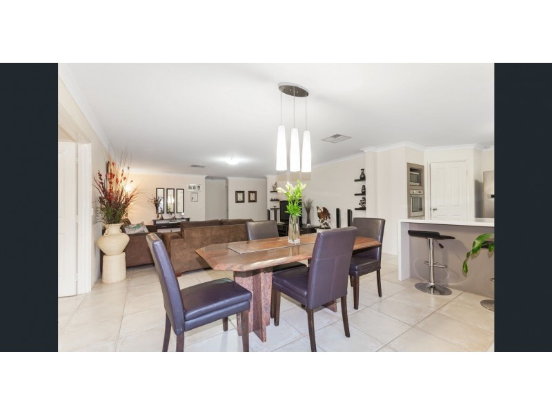 8 Oslo Street, Hocking WA 6065