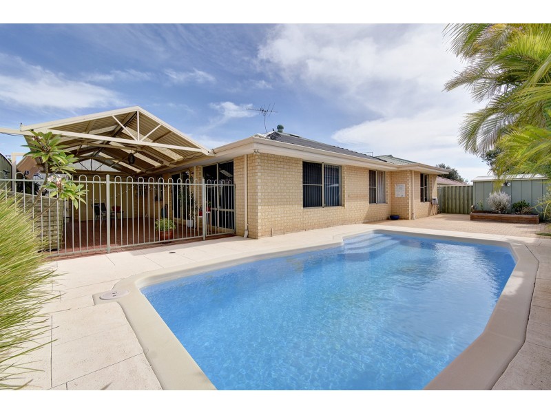 59 Heacham Avenue, Hocking WA 6065