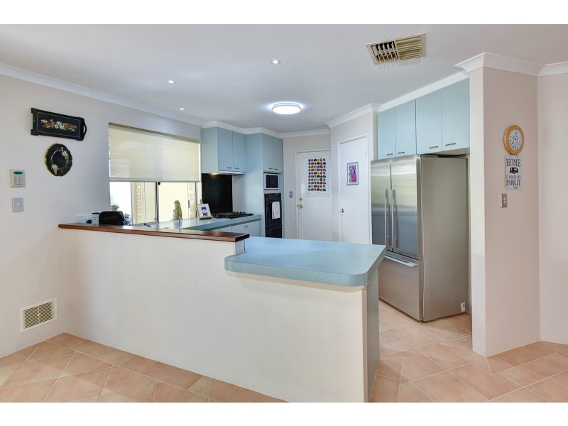 59 Heacham Avenue, Hocking WA 6065