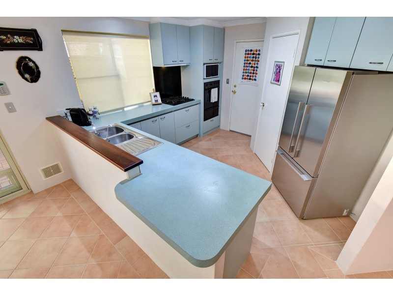 59 Heacham Avenue, Hocking WA 6065