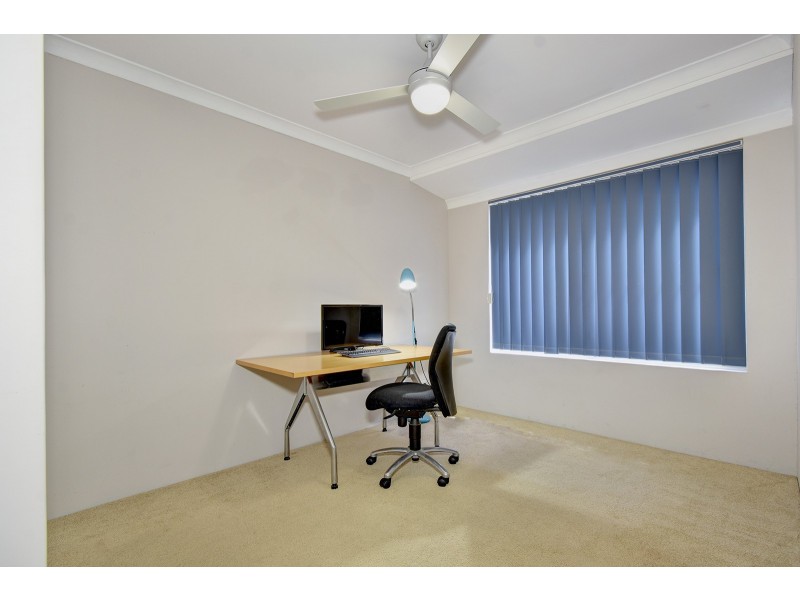 59 Heacham Avenue, Hocking WA 6065