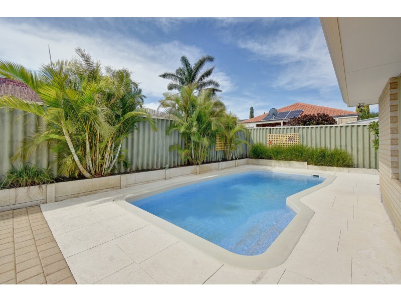 59 Heacham Avenue, Hocking WA 6065