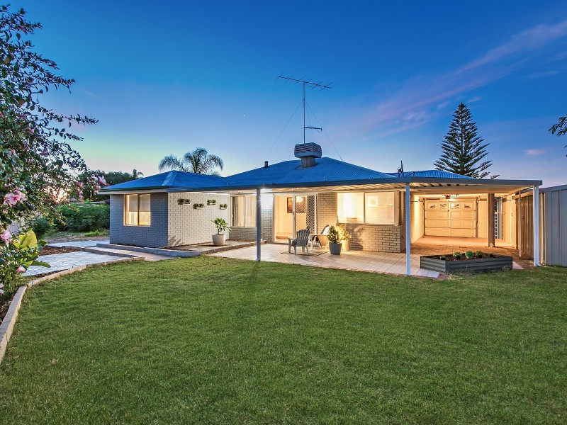 13 Nurrari Close, Waikiki WA 6169