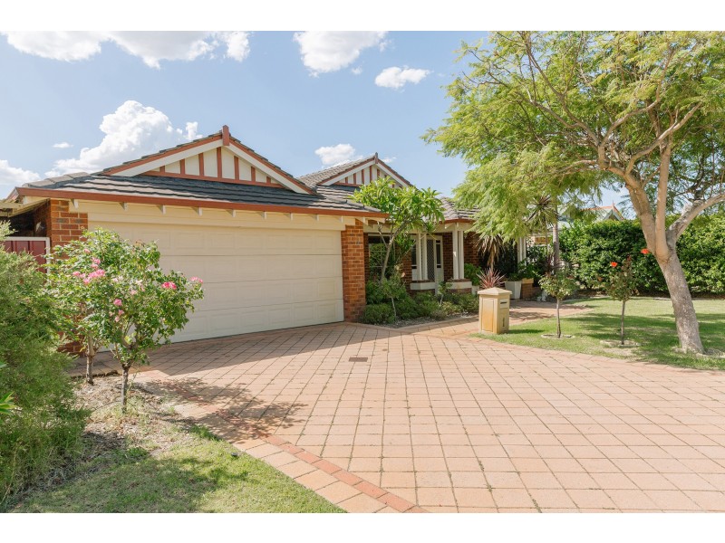 1 Woodbine Loop, Tapping WA 6065