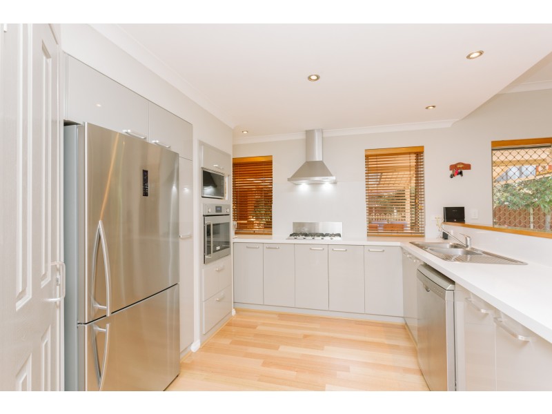 1 Woodbine Loop, Tapping WA 6065