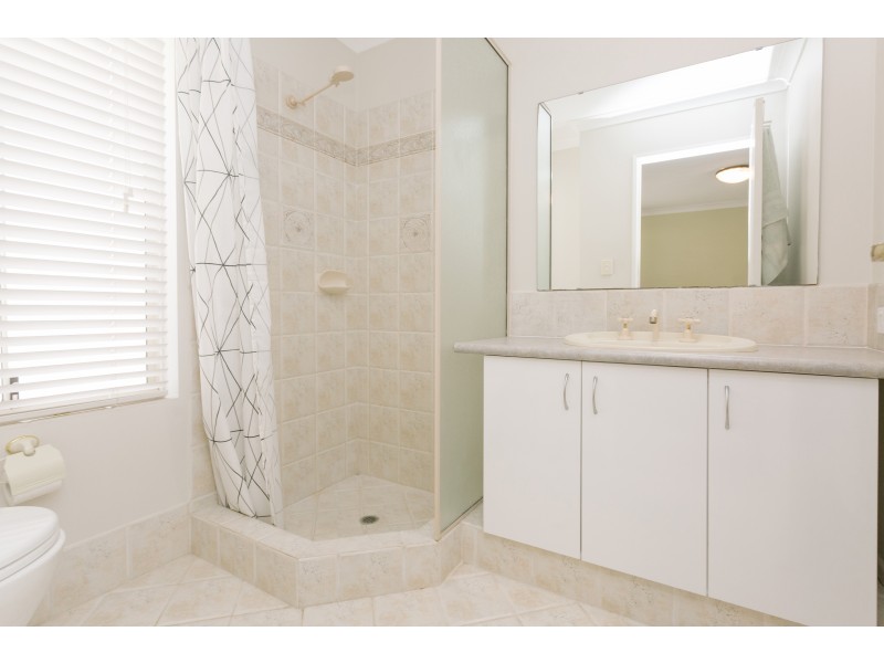 1 Woodbine Loop, Tapping WA 6065