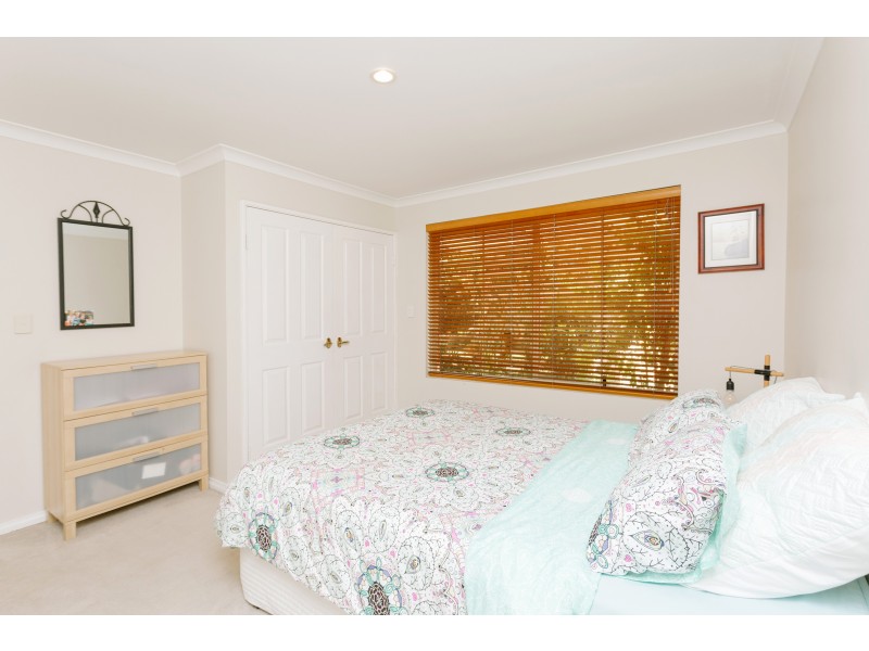 1 Woodbine Loop, Tapping WA 6065