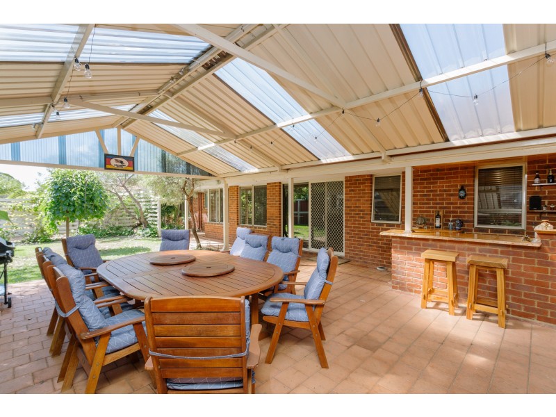 1 Woodbine Loop, Tapping WA 6065