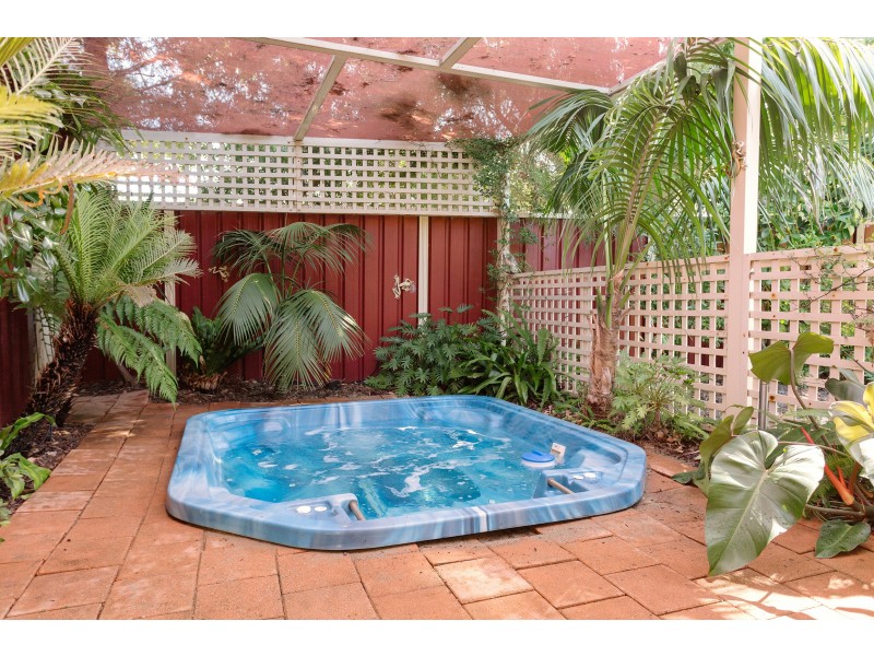 1 Woodbine Loop, Tapping WA 6065