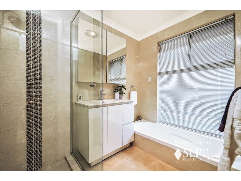 8 Brittain Avenue, Madeley WA 6065