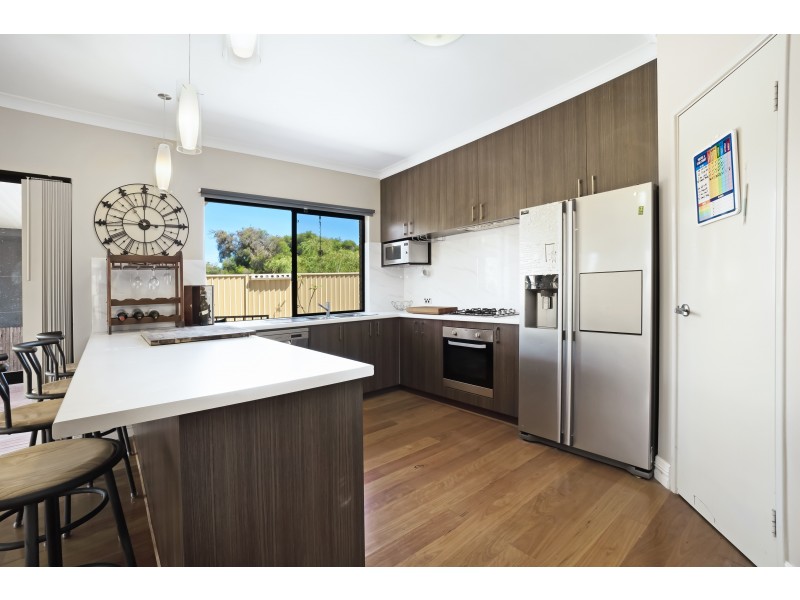 36 Adenine Bend, Piara Waters WA 6112