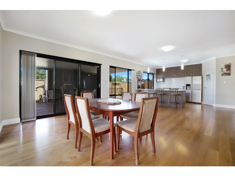 36 Adenine Bend, Piara Waters WA 6112