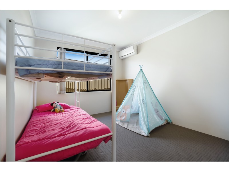 36 Adenine Bend, Piara Waters WA 6112