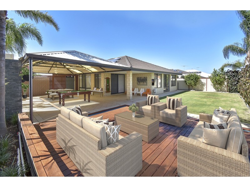 34 Kensington Way, Pearsall WA 6065