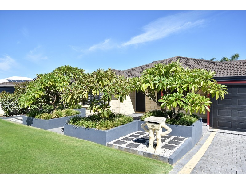 34 Kensington Way, Pearsall WA 6065