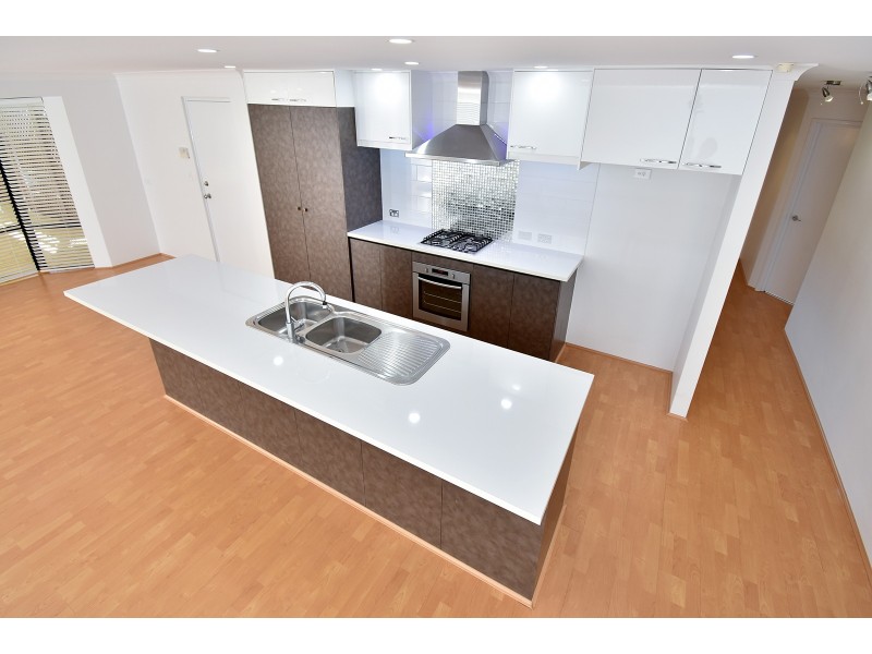 34 Kensington Way, Pearsall WA 6065