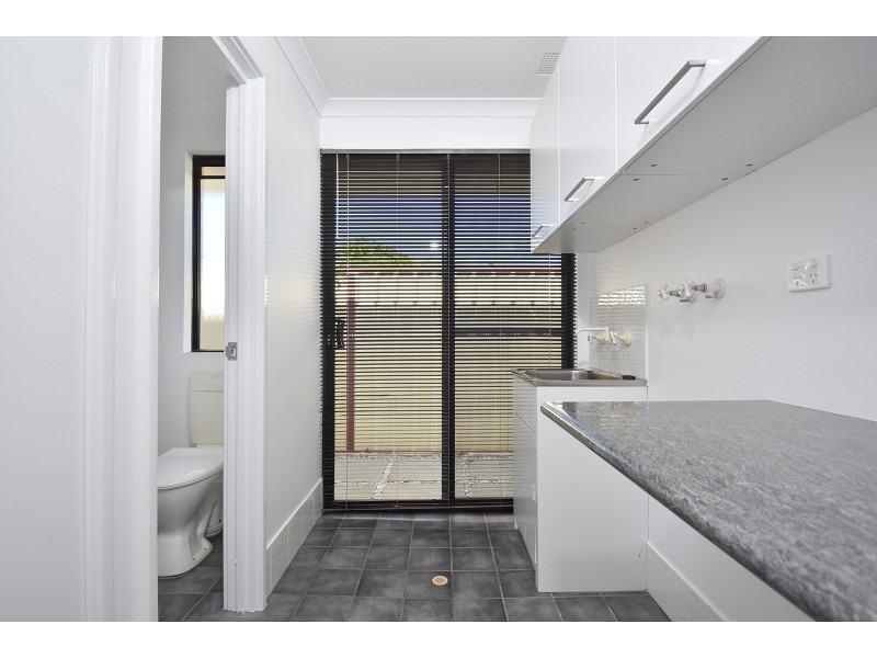 34 Kensington Way, Pearsall WA 6065