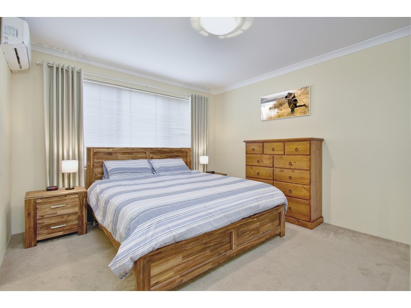 27 Zingarello Street, Pearsall WA 6065