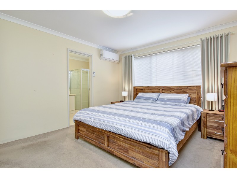 27 Zingarello Street, Pearsall WA 6065