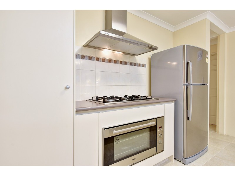 27 Zingarello Street, Pearsall WA 6065