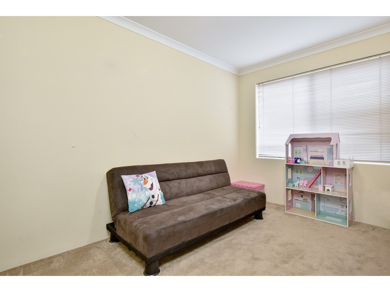 27 Zingarello Street, Pearsall WA 6065