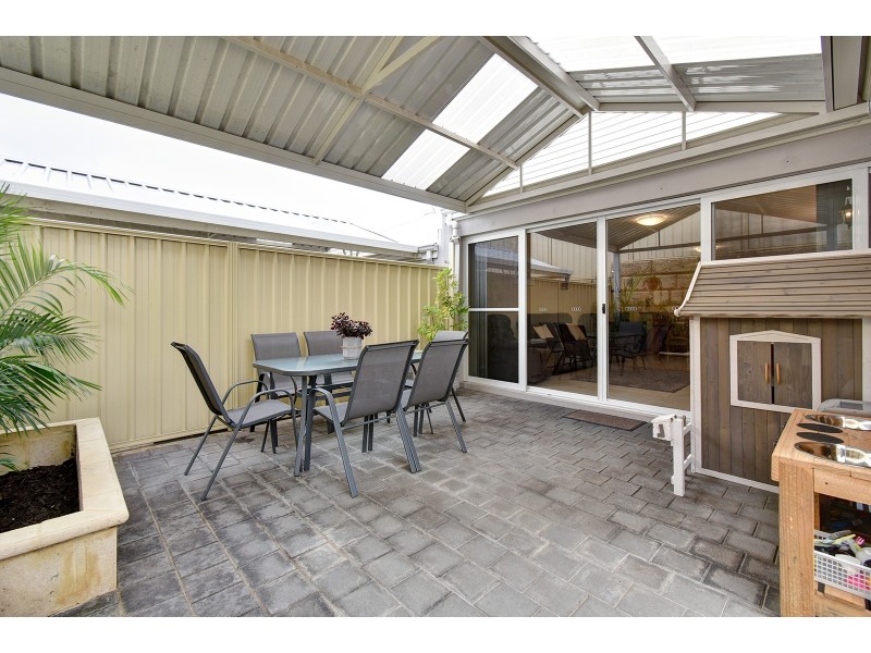 27 Zingarello Street, Pearsall WA 6065