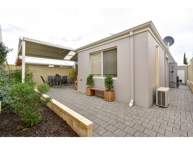 27 Zingarello Street, Pearsall WA 6065