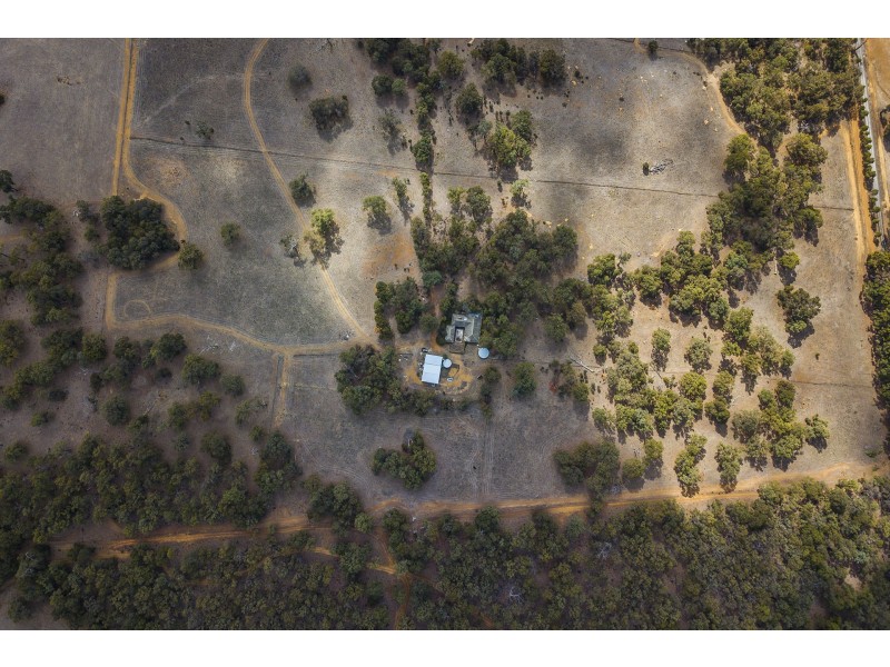 126 Breeze Road, Gidgegannup WA 6083