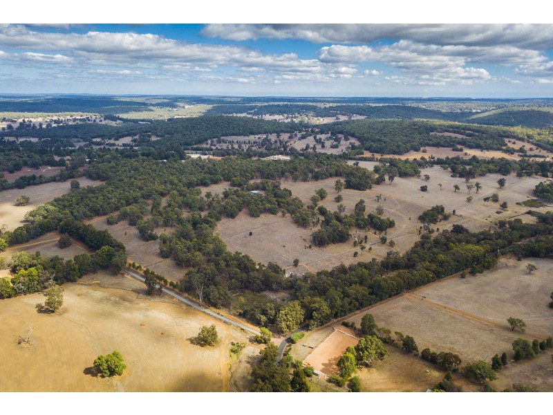 126 Breeze Road, Gidgegannup WA 6083