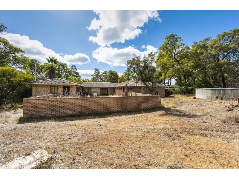 126 Breeze Road, Gidgegannup WA 6083