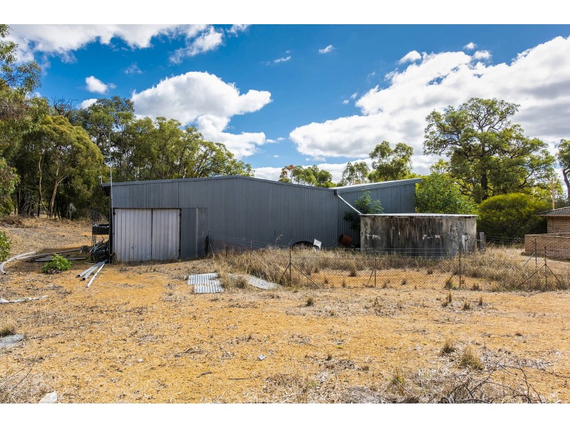 126 Breeze Road, Gidgegannup WA 6083