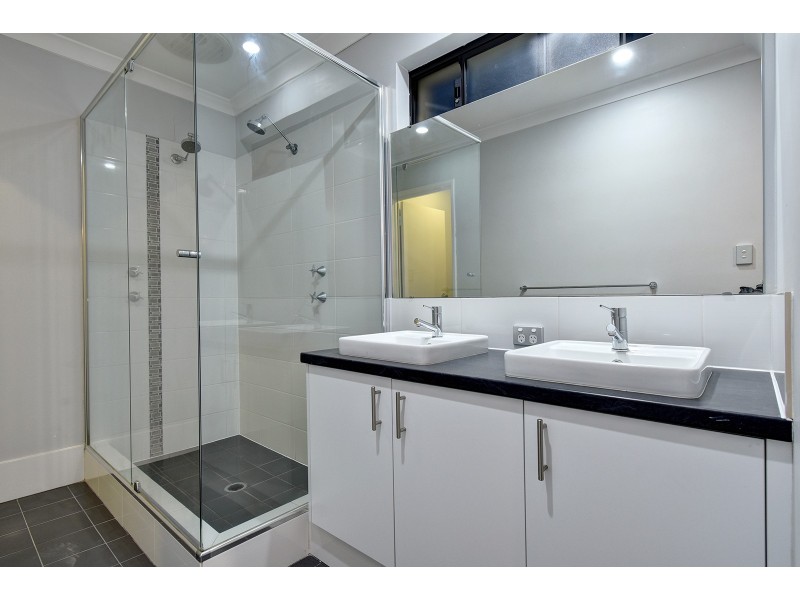 50 Fishbone Turn, Banksia Grove WA 6031
