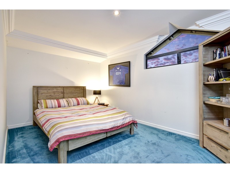 124 Golf Links Drive, Carramar WA 6031