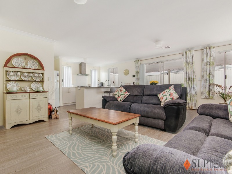 14 Wandina Way, Golden Bay WA 6174