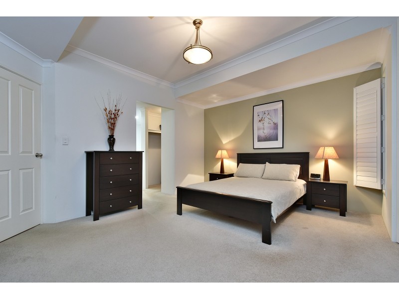 20 Lareema Gardens, Banksia Grove WA 6031