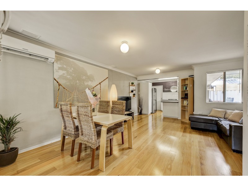 20J Roxwell Way, Girrawheen WA 6064