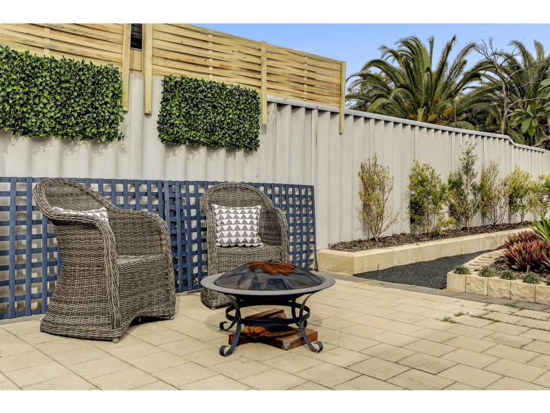 20J Roxwell Way, Girrawheen WA 6064