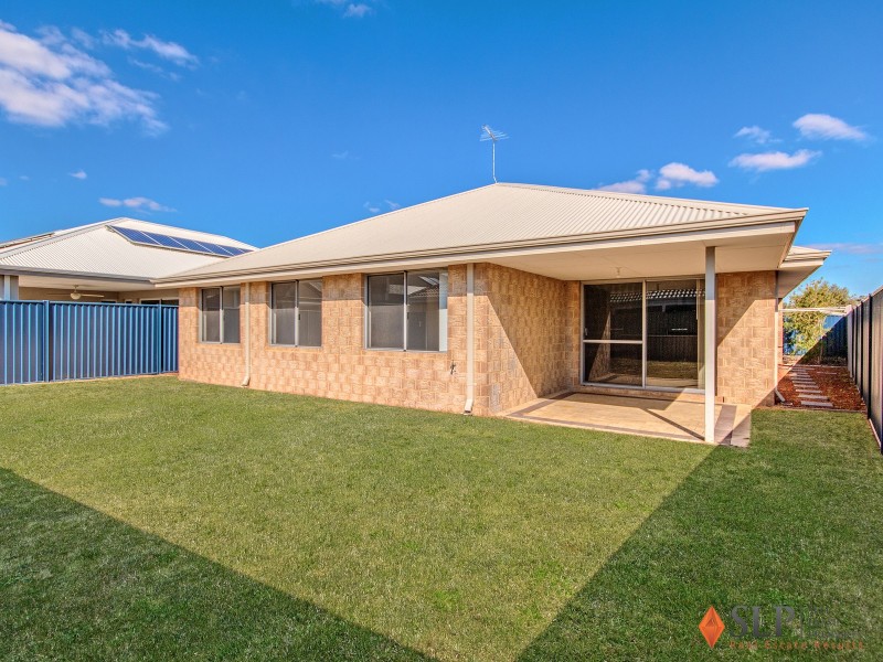 13 Stillwater Drive, Baldivis WA 6171