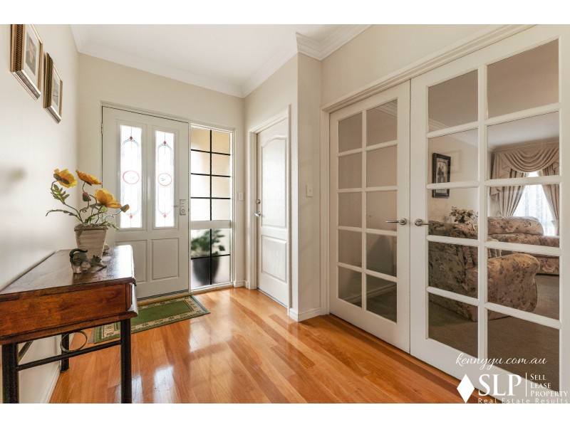 10 Cesare Circle, Madeley WA 6065