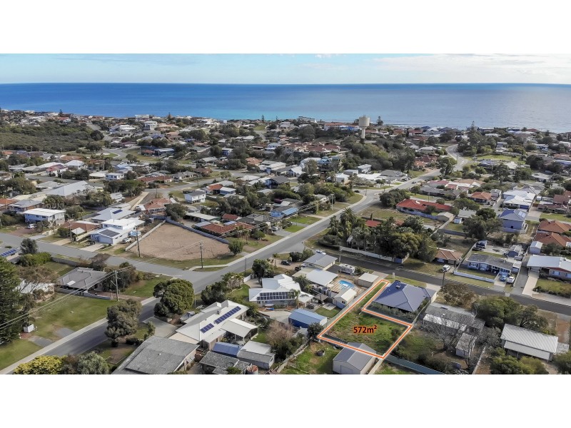 47a Peter Street, Halls Head WA 6210