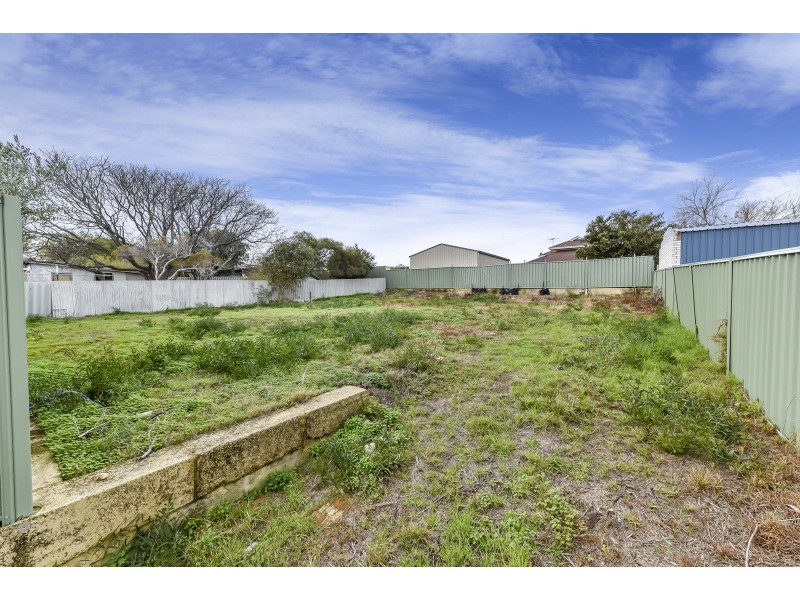 47a Peter Street, Halls Head WA 6210