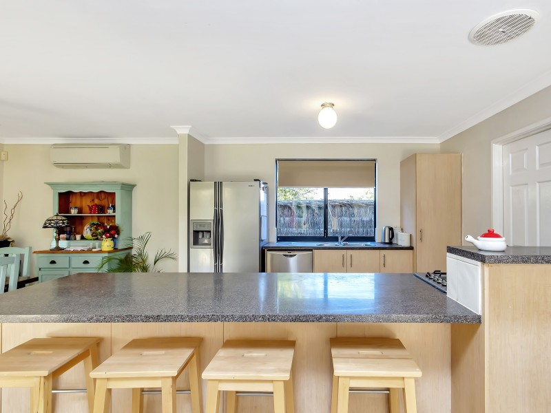 8 Swinford Approach, Butler WA 6036