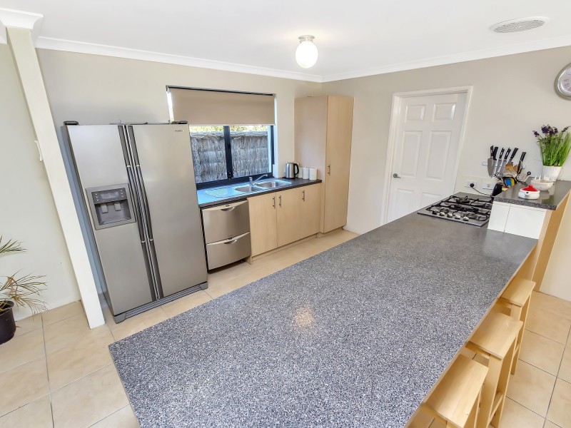 8 Swinford Approach, Butler WA 6036