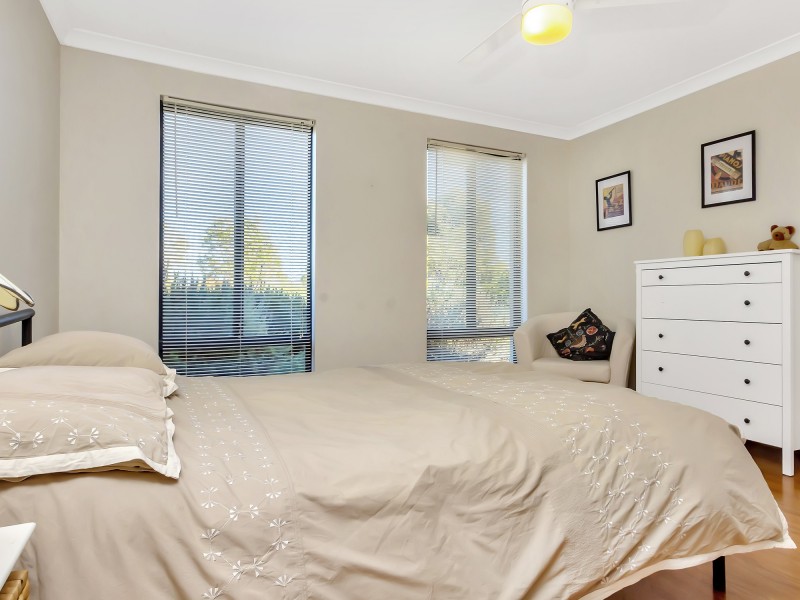 8 Swinford Approach, Butler WA 6036