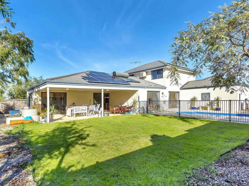 8 Swinford Approach, Butler WA 6036