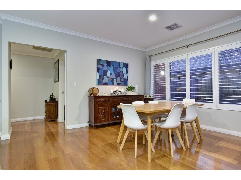 4 Hyden Road, Banksia Grove WA 6031