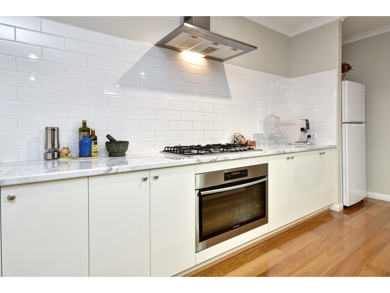 4 Hyden Road, Banksia Grove WA 6031