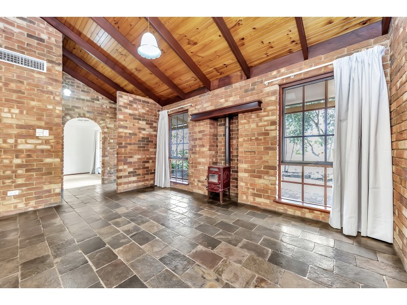 5 Silkwood Close, Halls Head WA 6210