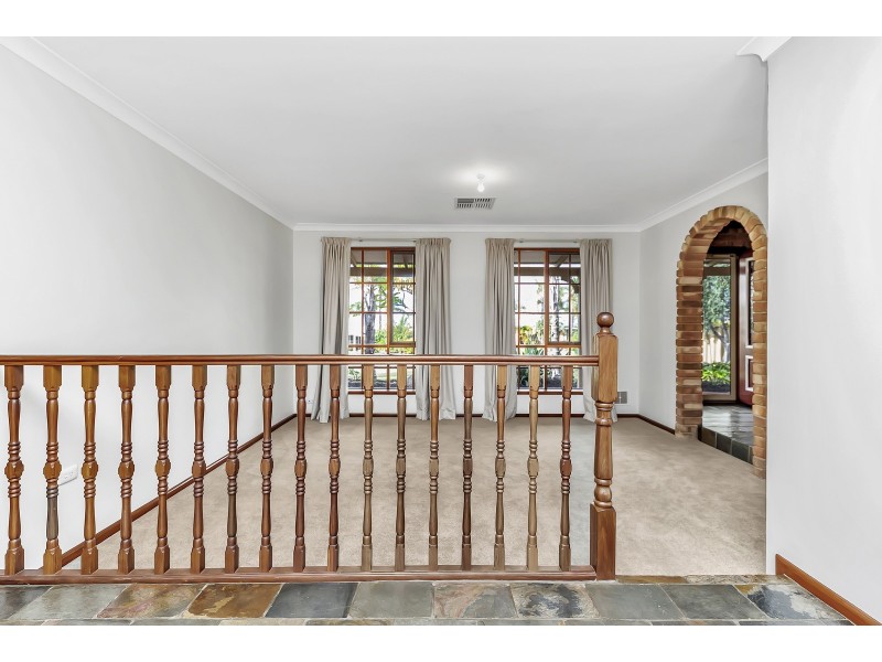 5 Silkwood Close, Halls Head WA 6210